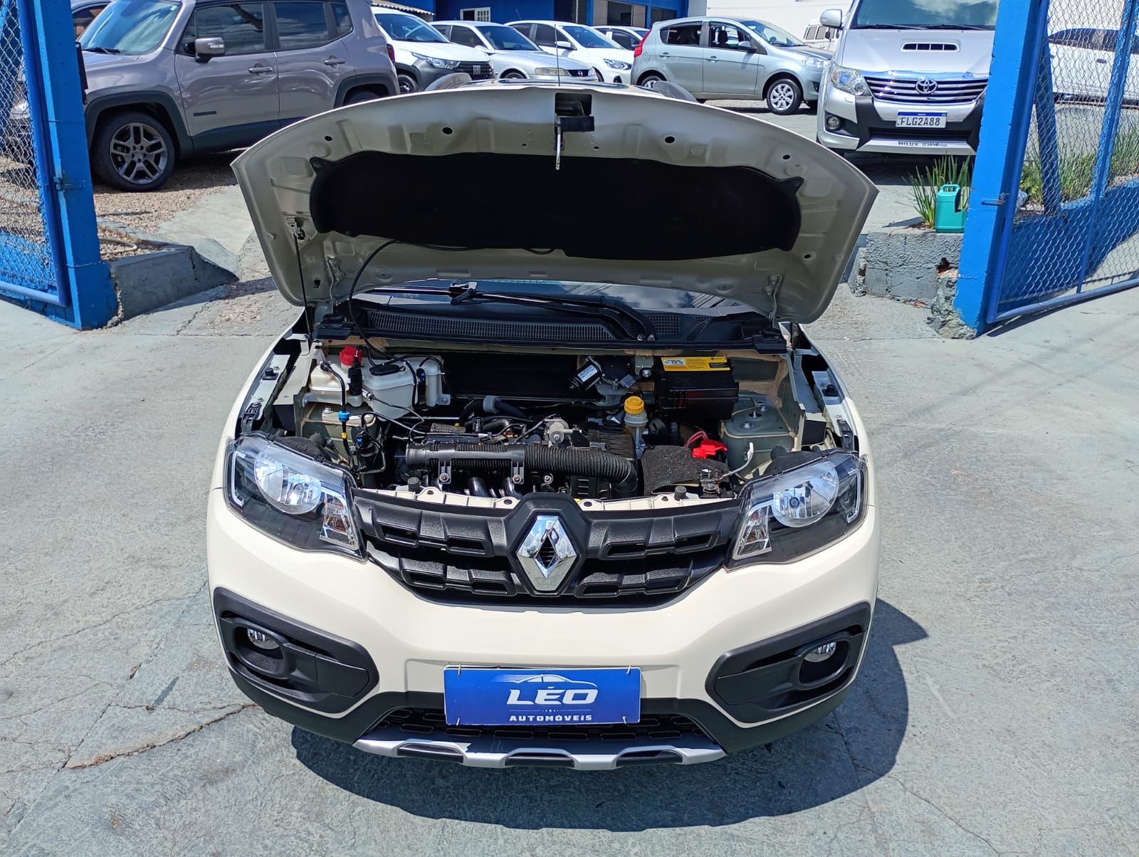 
								RENAULT KWID OUTSID 1.0 FLEX 2020/2021 full									