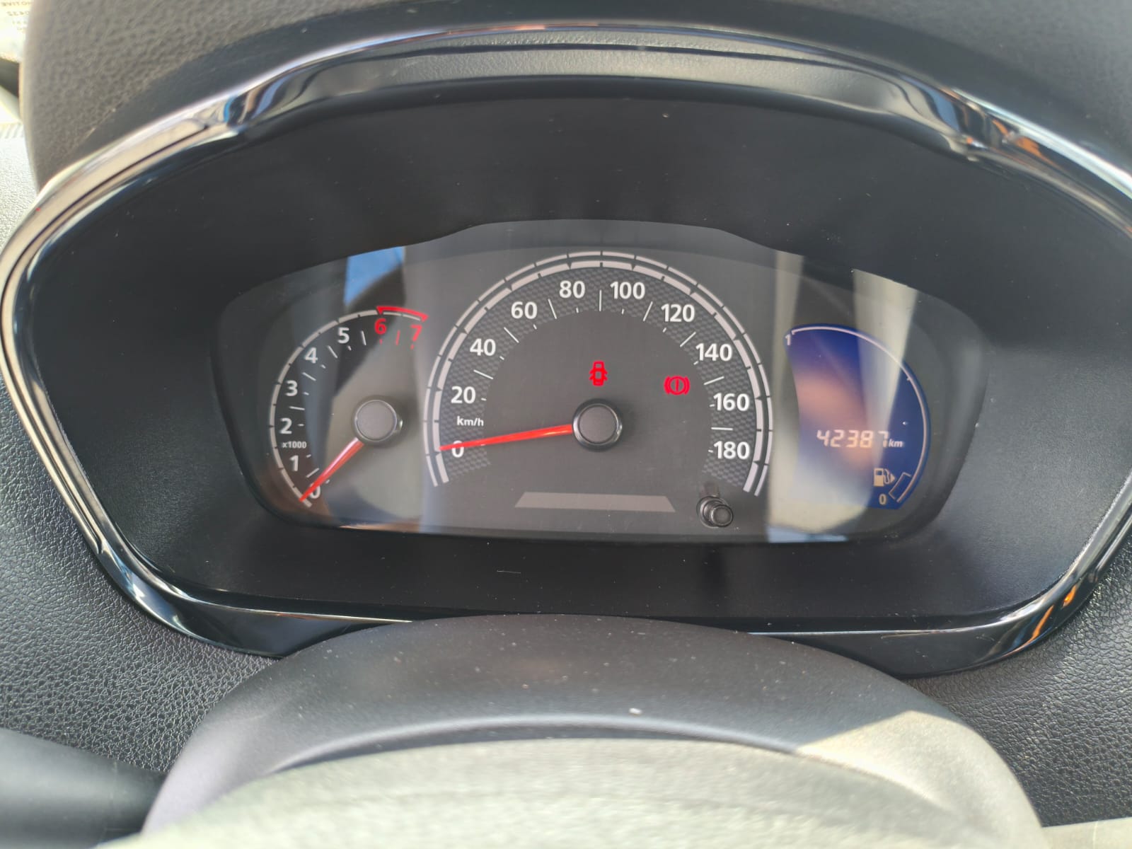 
								RENAULT KWID OUTSID 1.0 FLEX 2020/2021 full									
