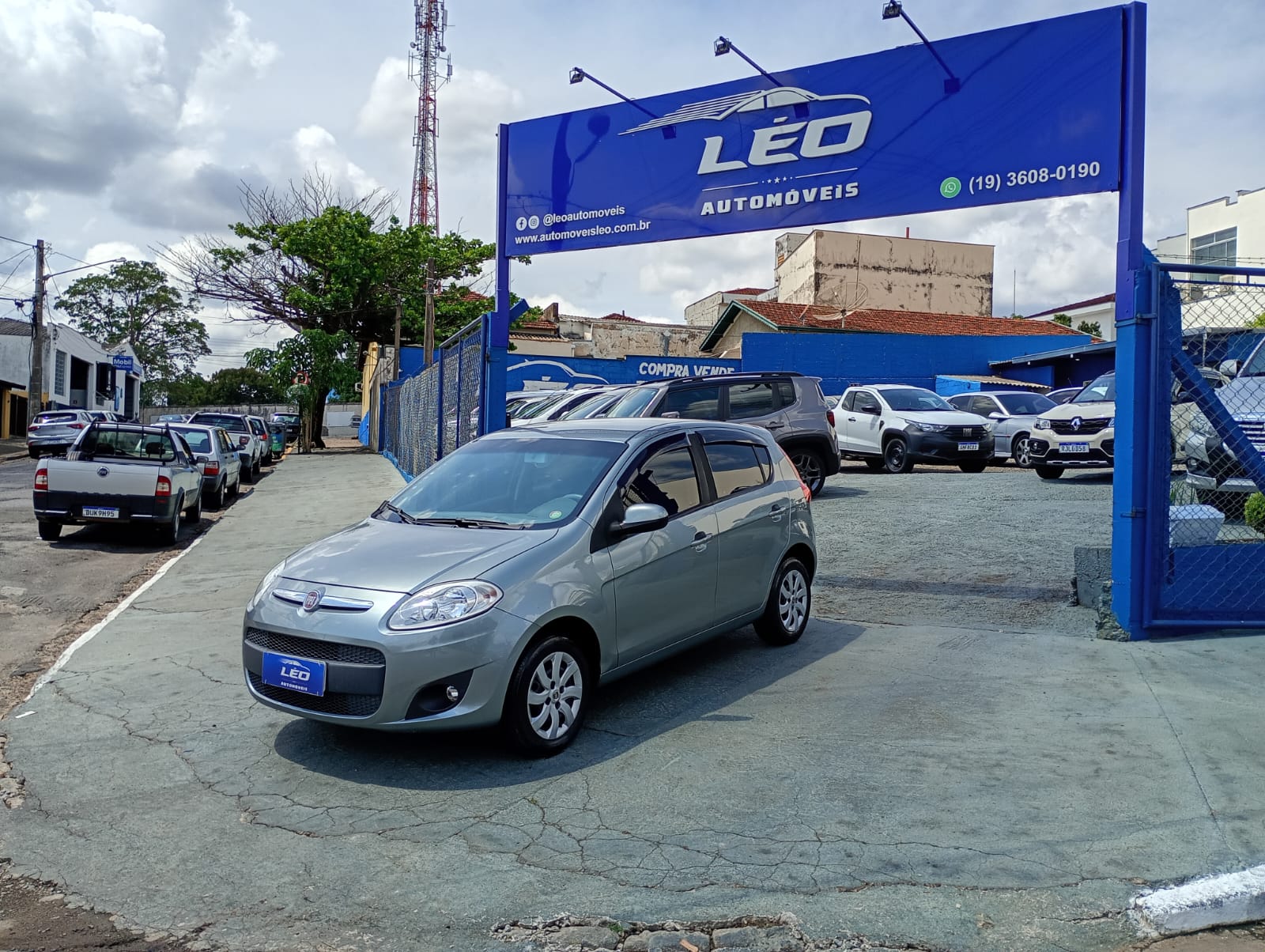 
								FIAT PALIO ATRACTIV 1.4 FLEX 2012/2013 full									