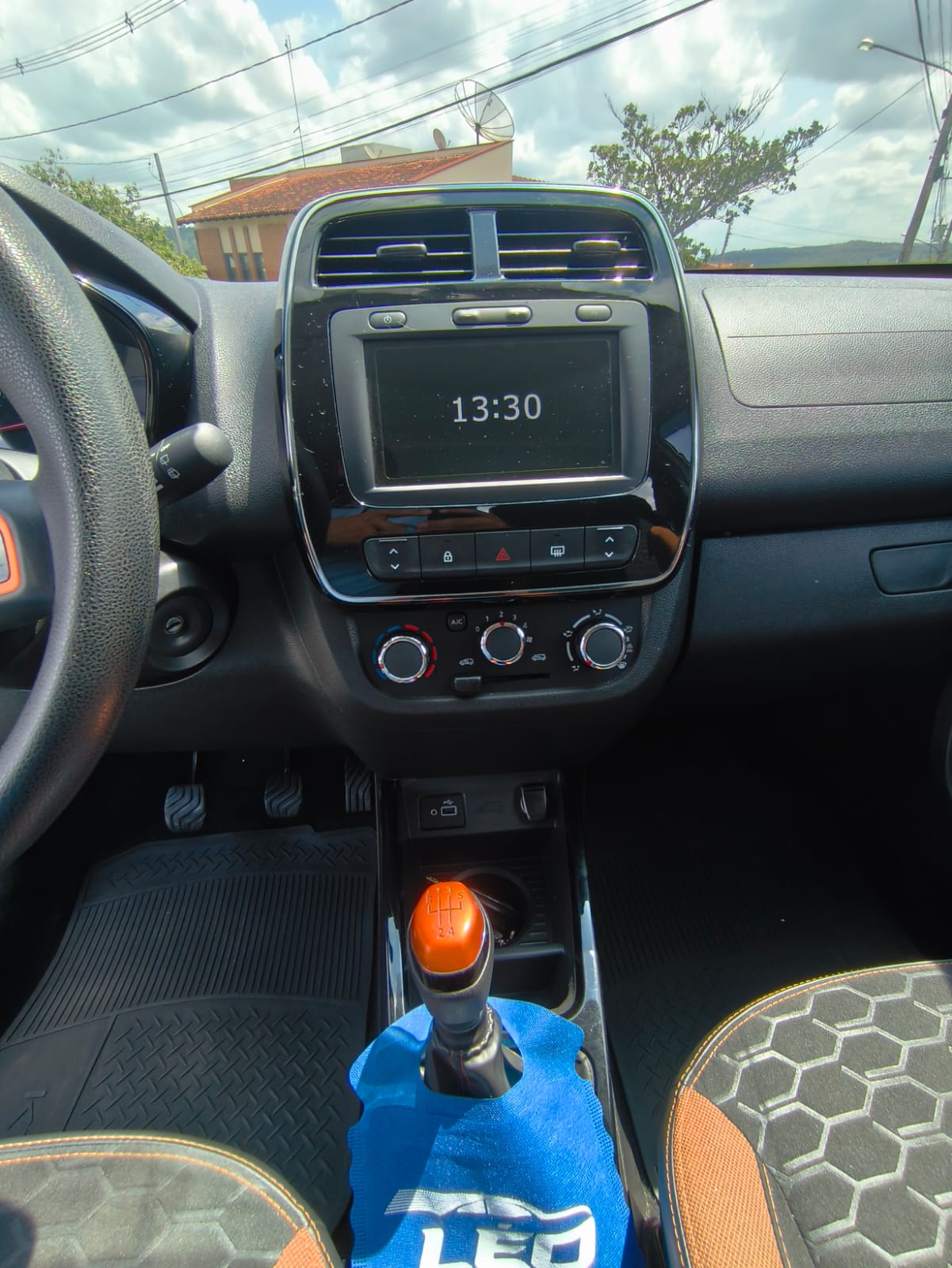 
								RENAULT KWID OUTSID 1.0 FLEX 2020/2021 full									