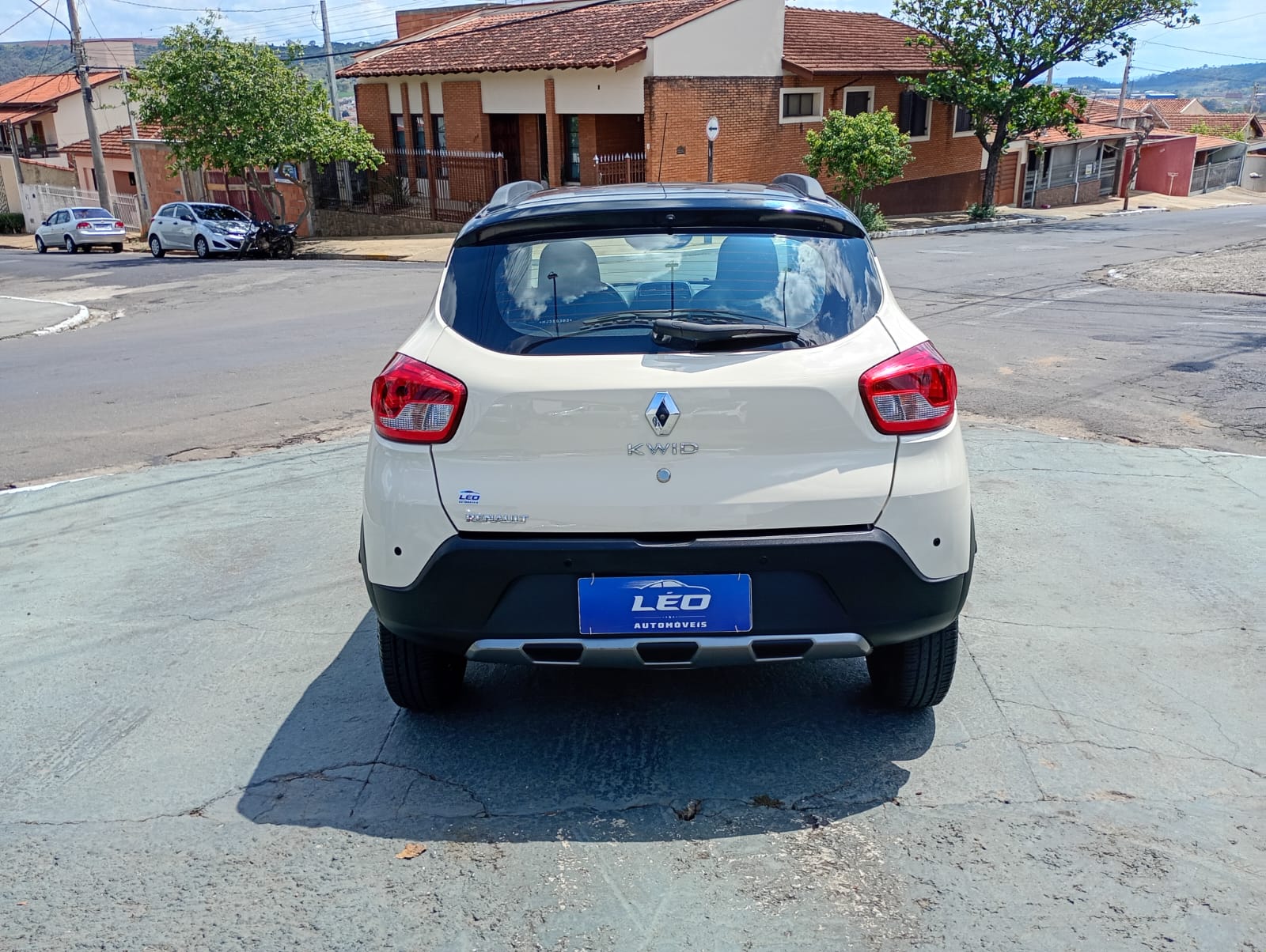 
								RENAULT KWID OUTSID 1.0 FLEX 2020/2021 full									