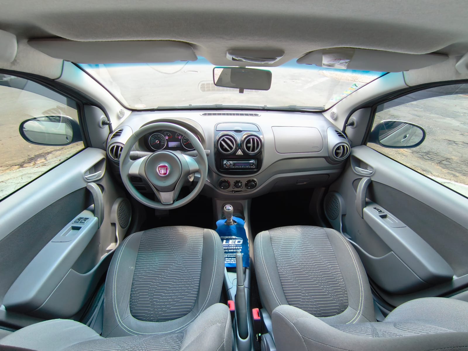 
								FIAT PALIO ATRACTIV 1.4 FLEX 2012/2013 full									