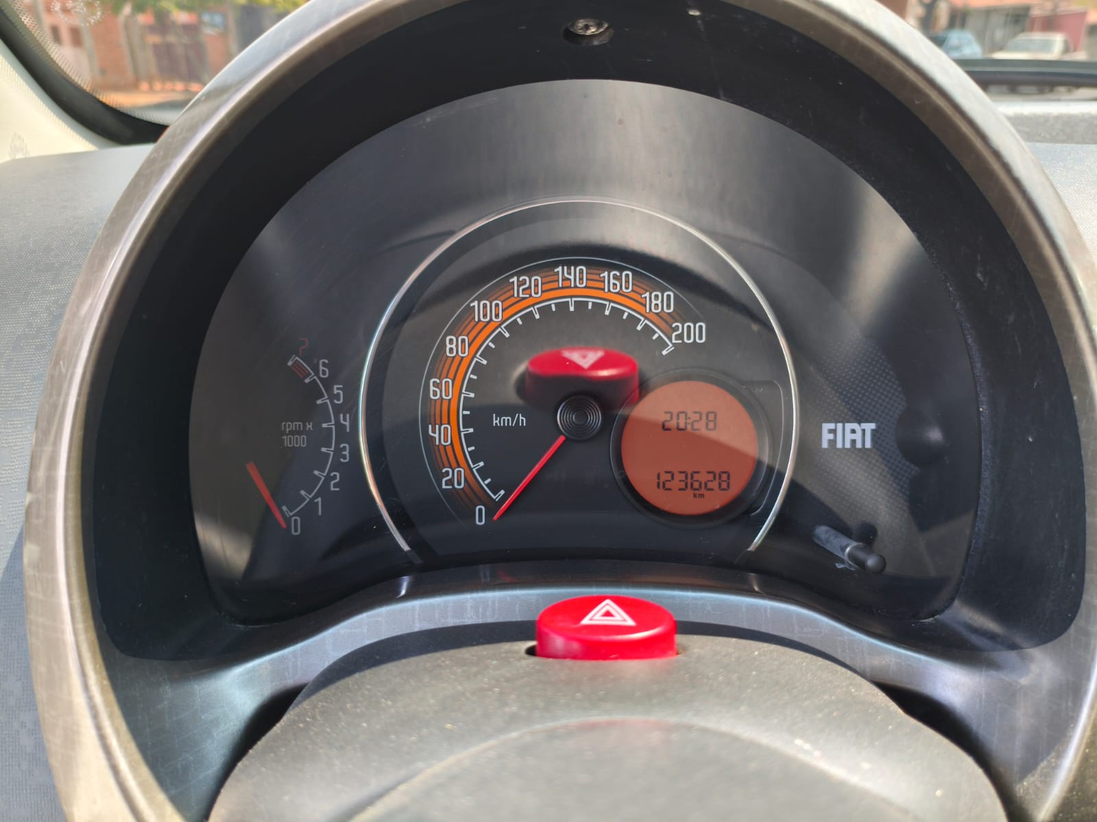 
								FIAT UNO WAY 1.4 FLEX 2010/2011 full									